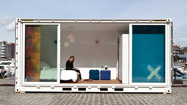 14970-Sleeping-Around-Shipping-Container-Hotel-01