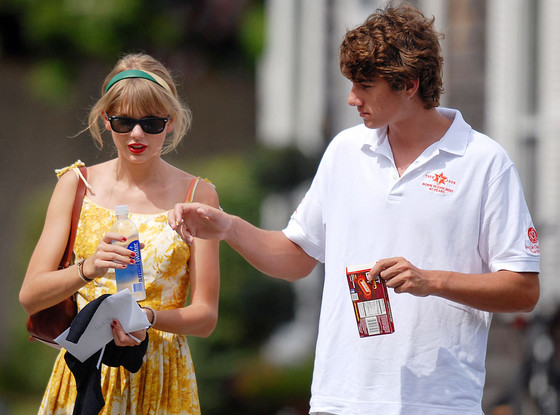 reg_1024.TaylorSwift.ConorKennedy.jlc.082012